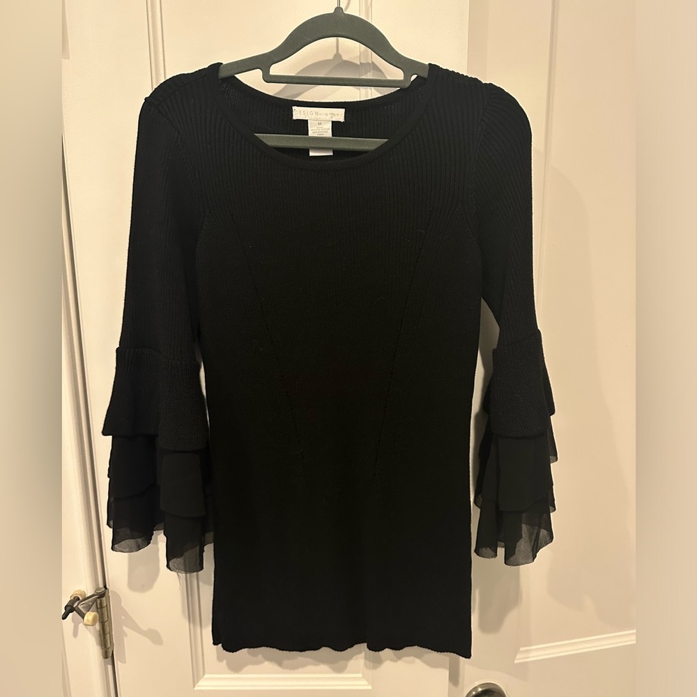 Design History Sleek Black Top